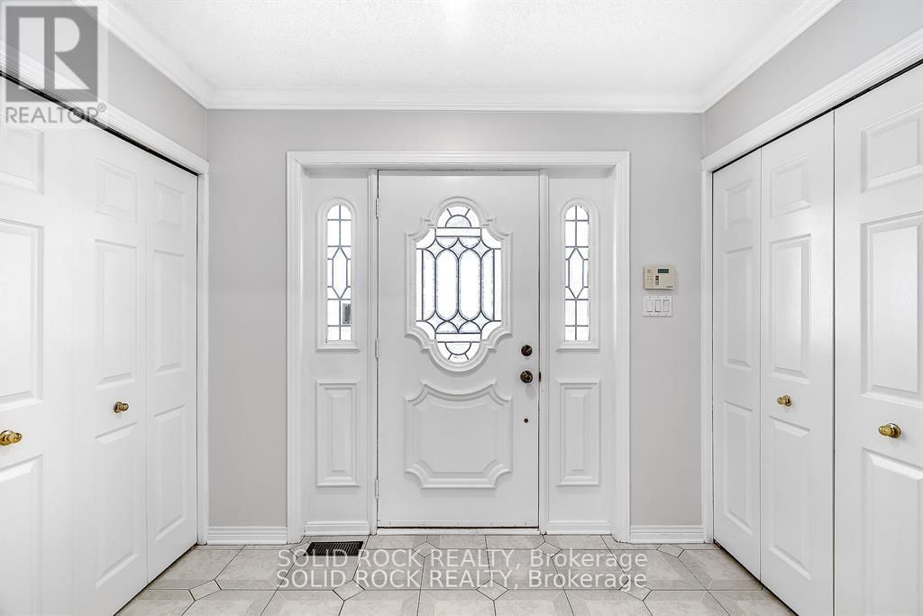 42 MARCHBROOK CIRCLE Image 3