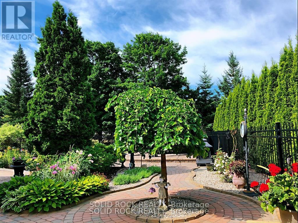 42 MARCHBROOK CIRCLE Image 34