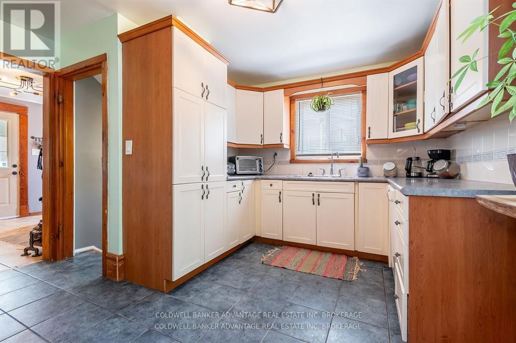 17 PORT ROBINSON ROAD Image 12