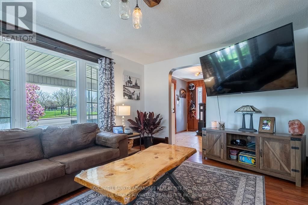 17 PORT ROBINSON ROAD Image 9