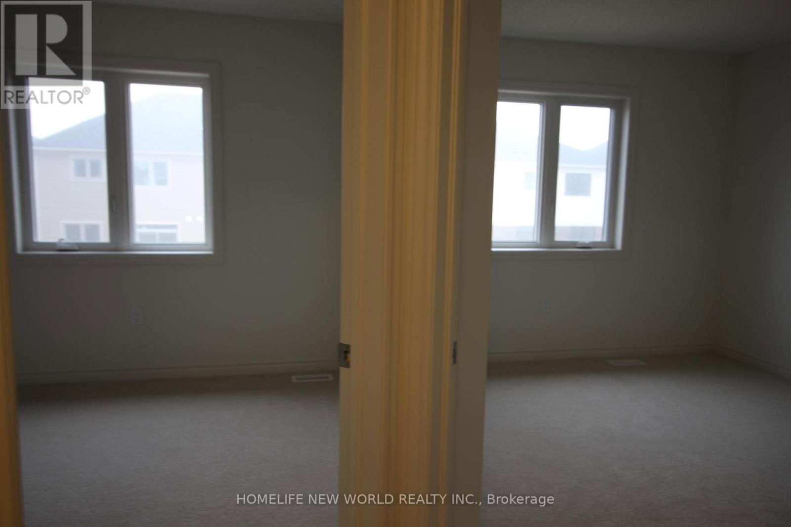 234 ELLIOT AVENUE WEST Image 16