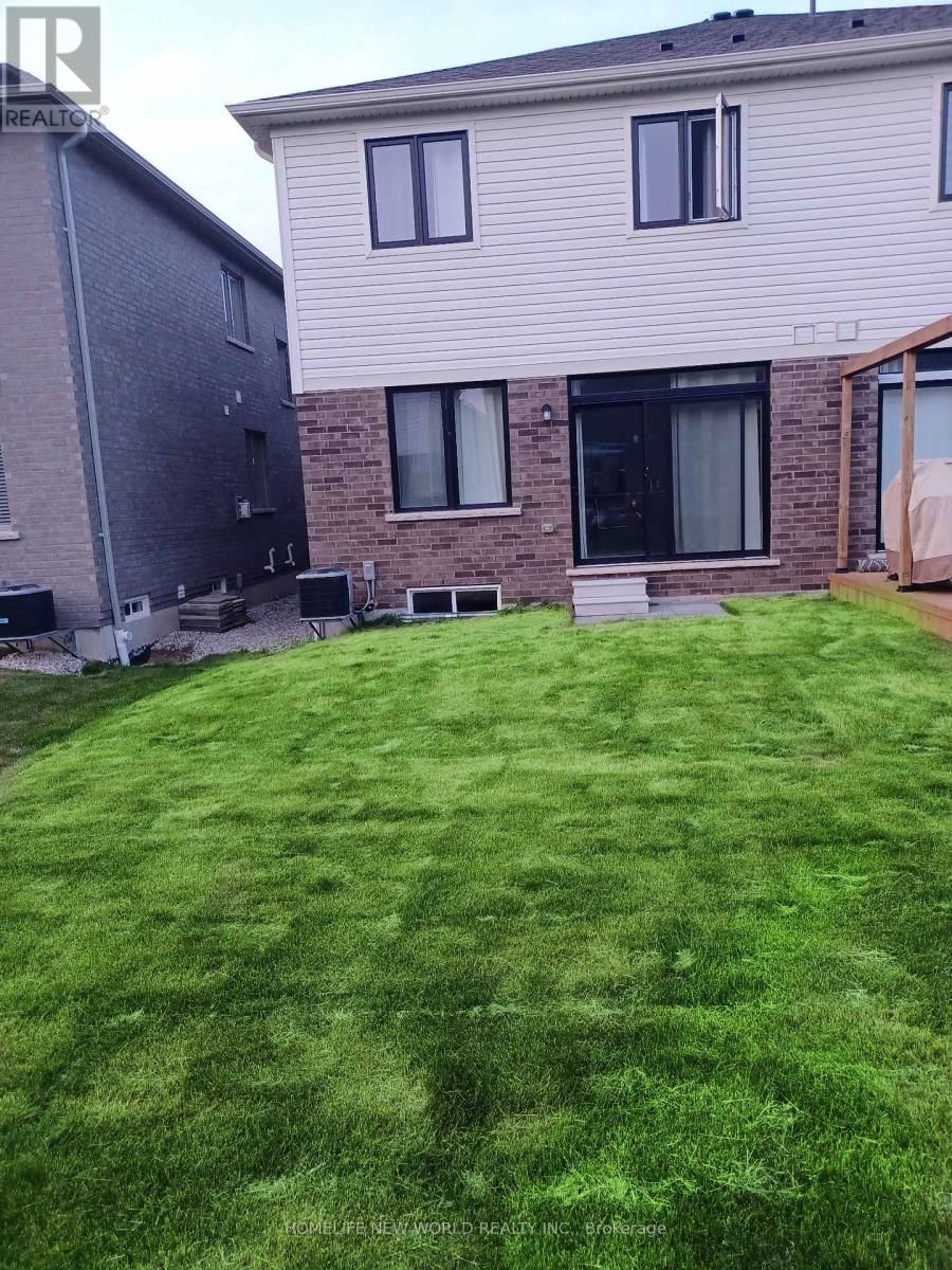 234 ELLIOT AVENUE WEST Image 2