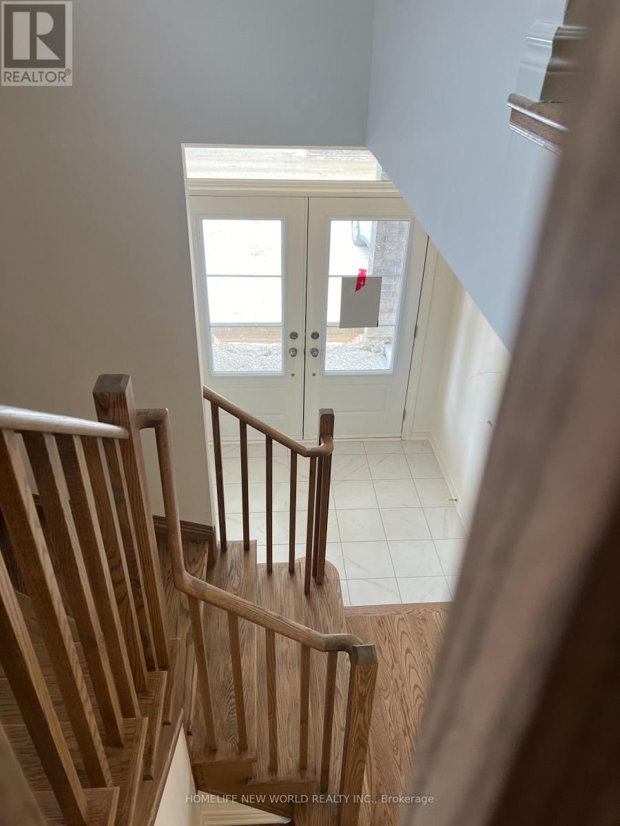 234 ELLIOT AVENUE WEST Image 4