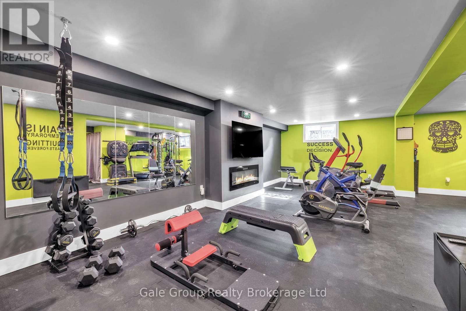 570 FAIR STREET Image 21