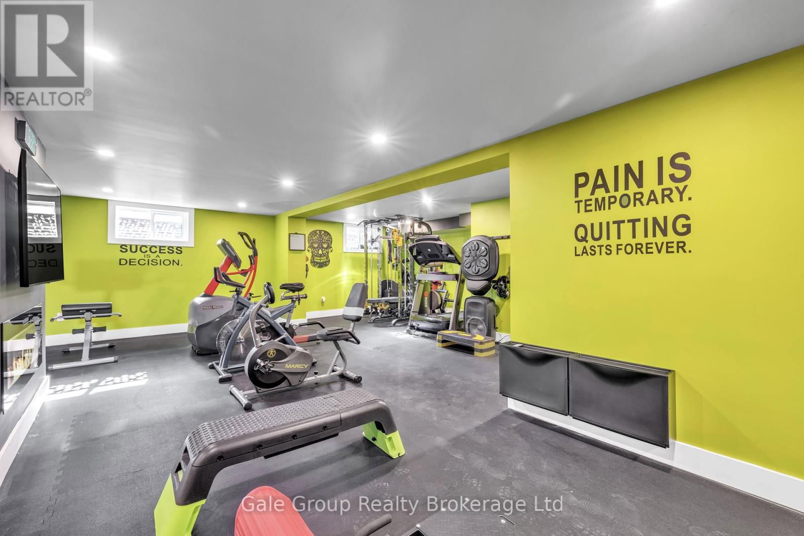 570 FAIR STREET Image 22