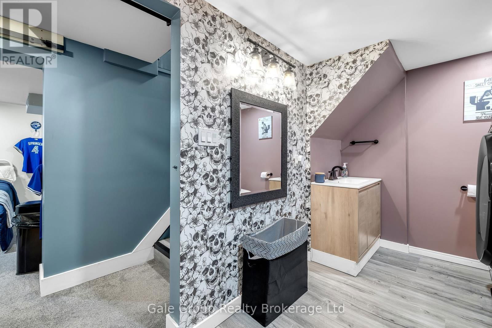 570 FAIR STREET Image 25