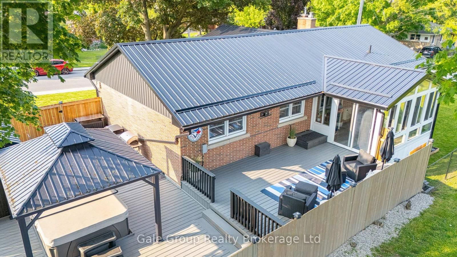 570 FAIR STREET Image 31