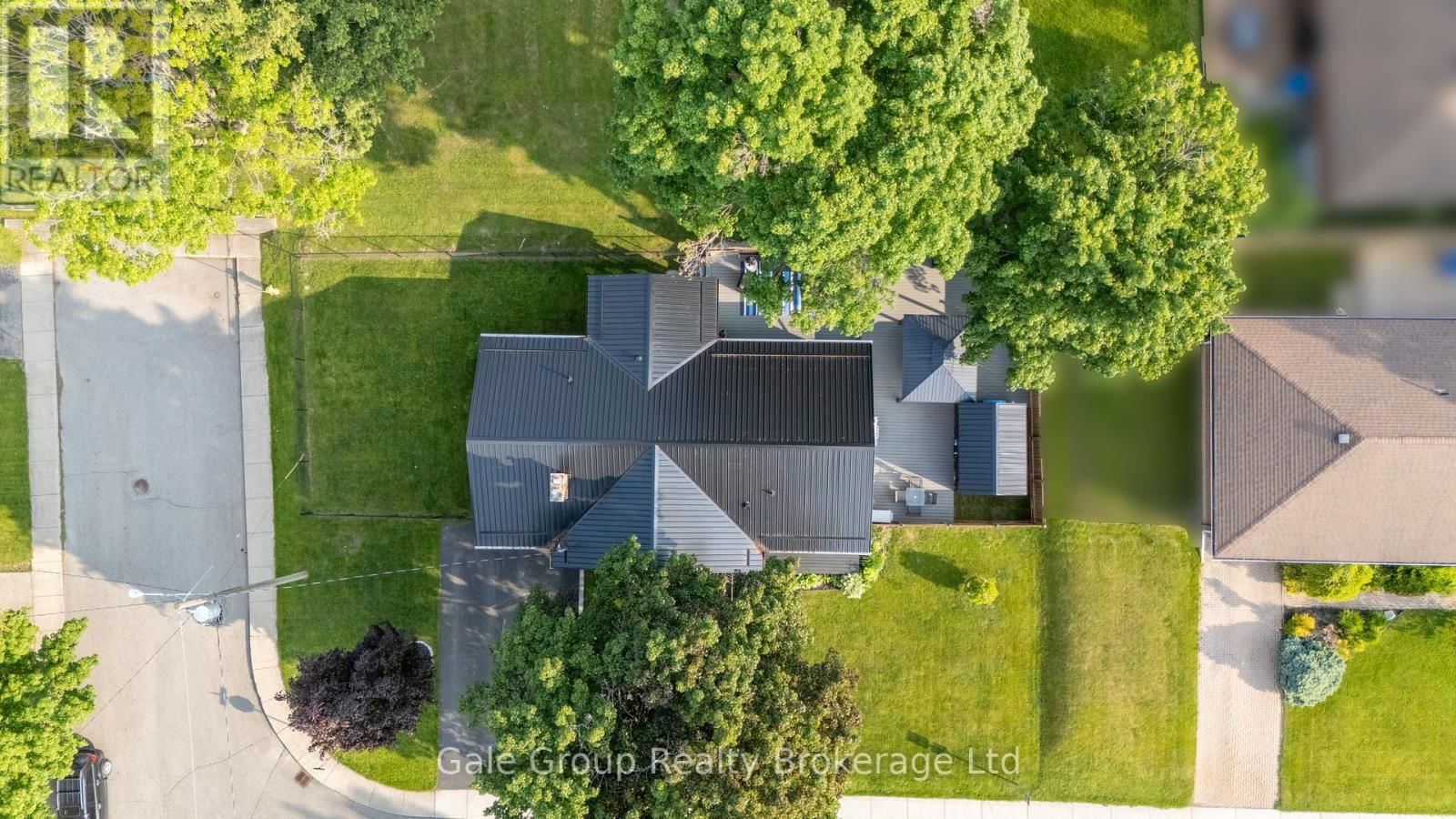 570 FAIR STREET Image 32