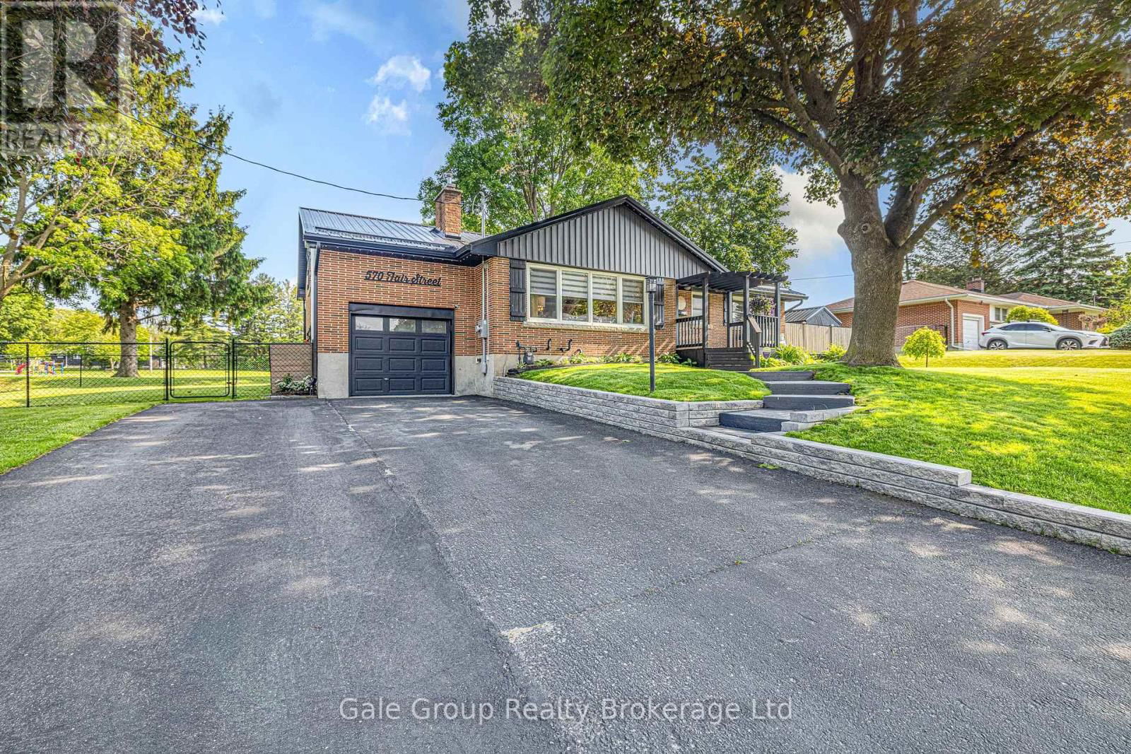 570 FAIR STREET Image 4