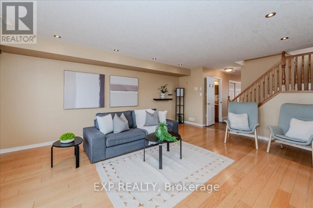 21A - 50 HOWE DRIVE Image 12