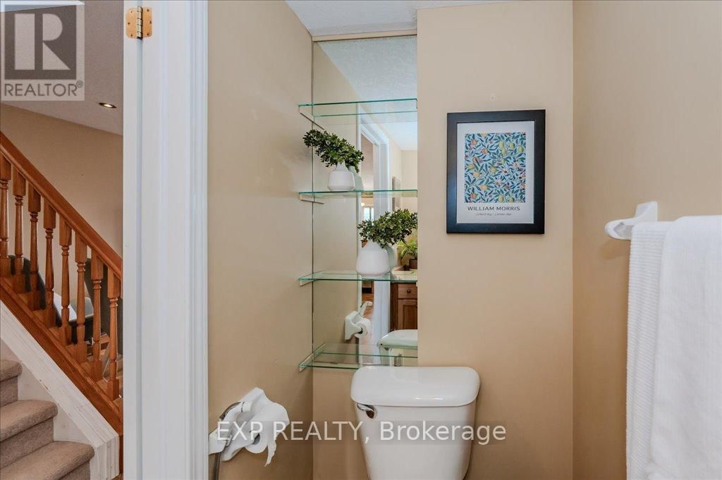 21A - 50 HOWE DRIVE Image 15