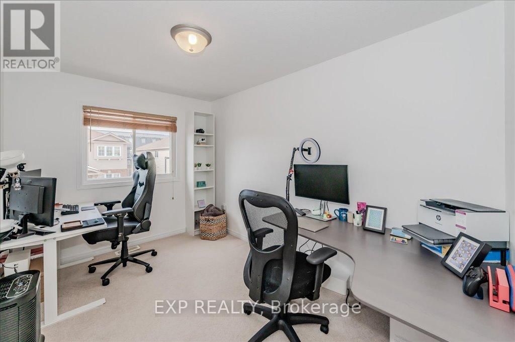 21A - 50 HOWE DRIVE Image 19