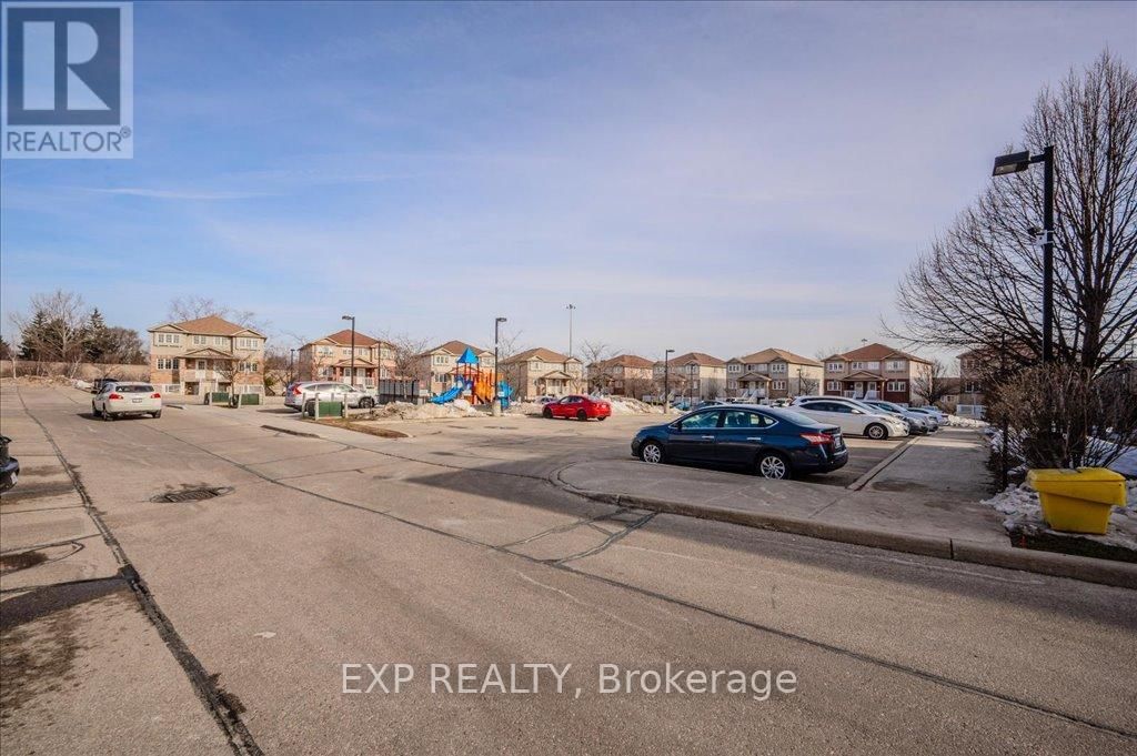 21A - 50 HOWE DRIVE Image 26