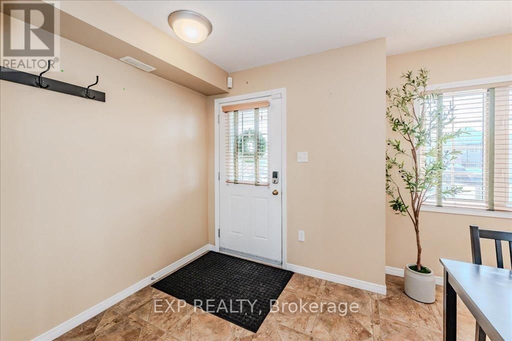21A - 50 HOWE DRIVE Image 4