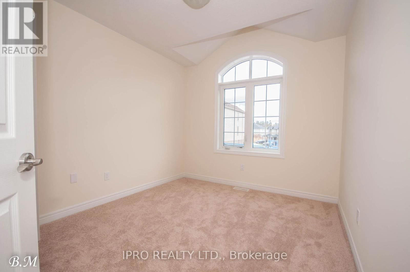 29 - 755 LINDEN DRIVE Image 11
