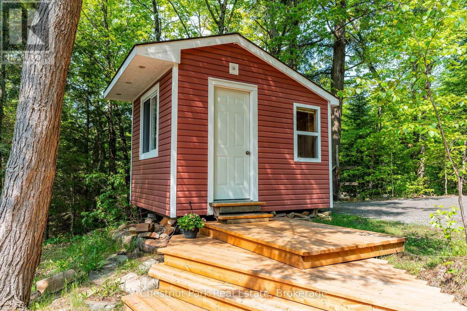 1089 THUMB CREEK TRAIL Image 21
