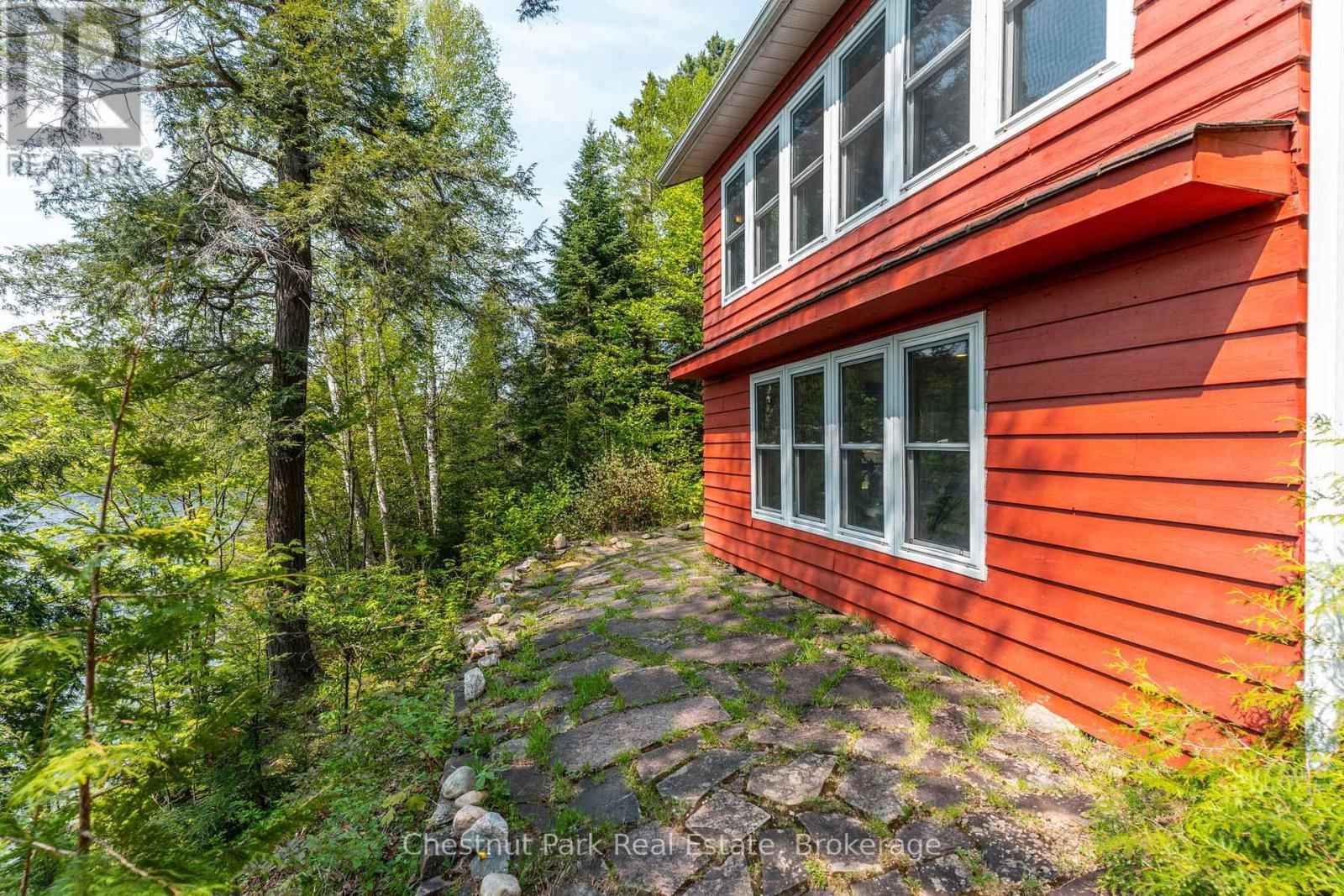 1089 THUMB CREEK TRAIL Image 27