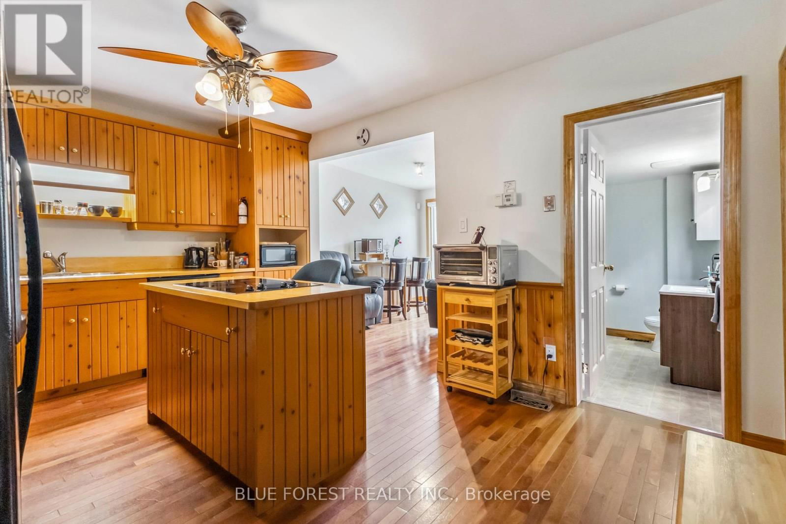 140 EMERSON AVENUE Image 13
