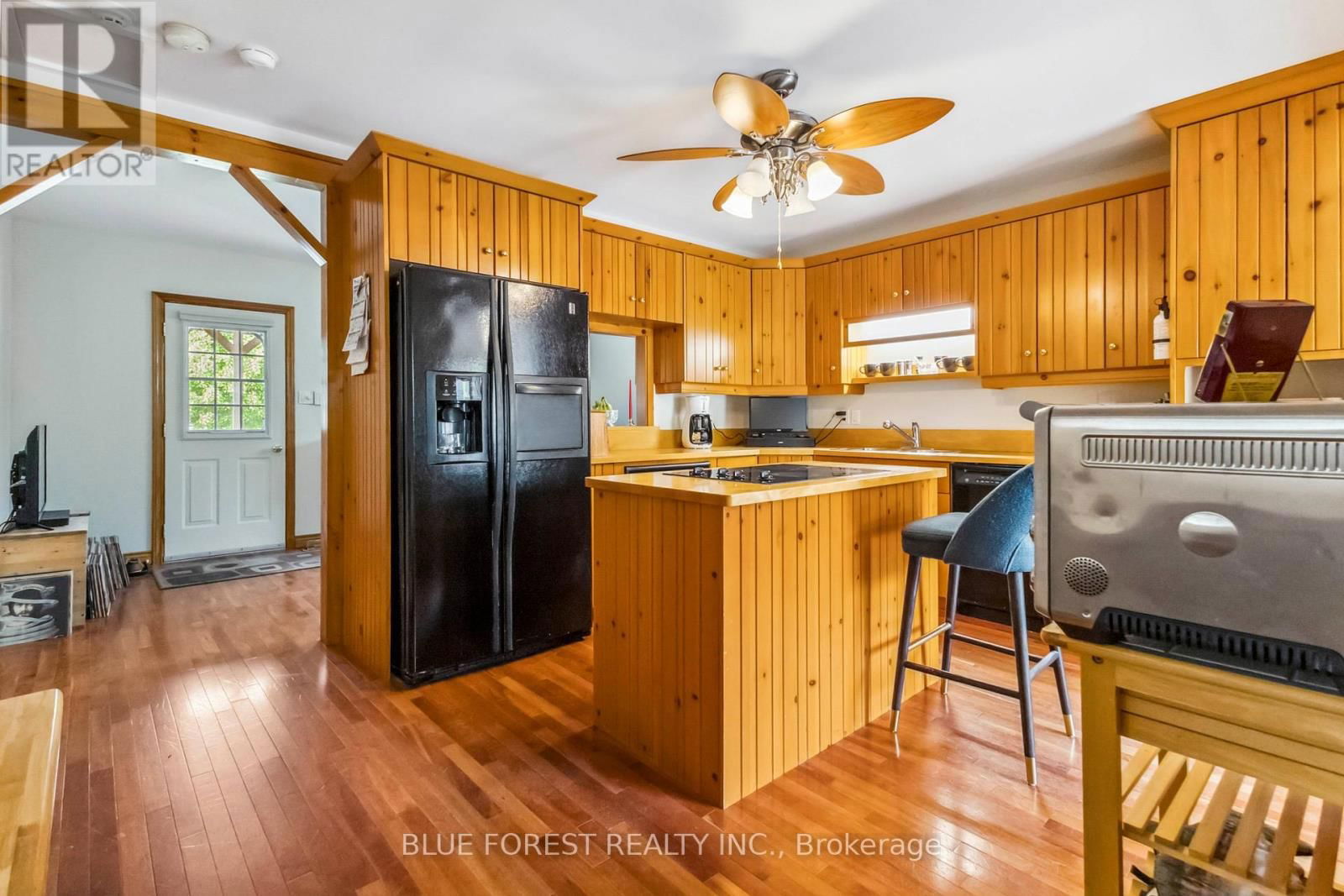 140 EMERSON AVENUE Image 14