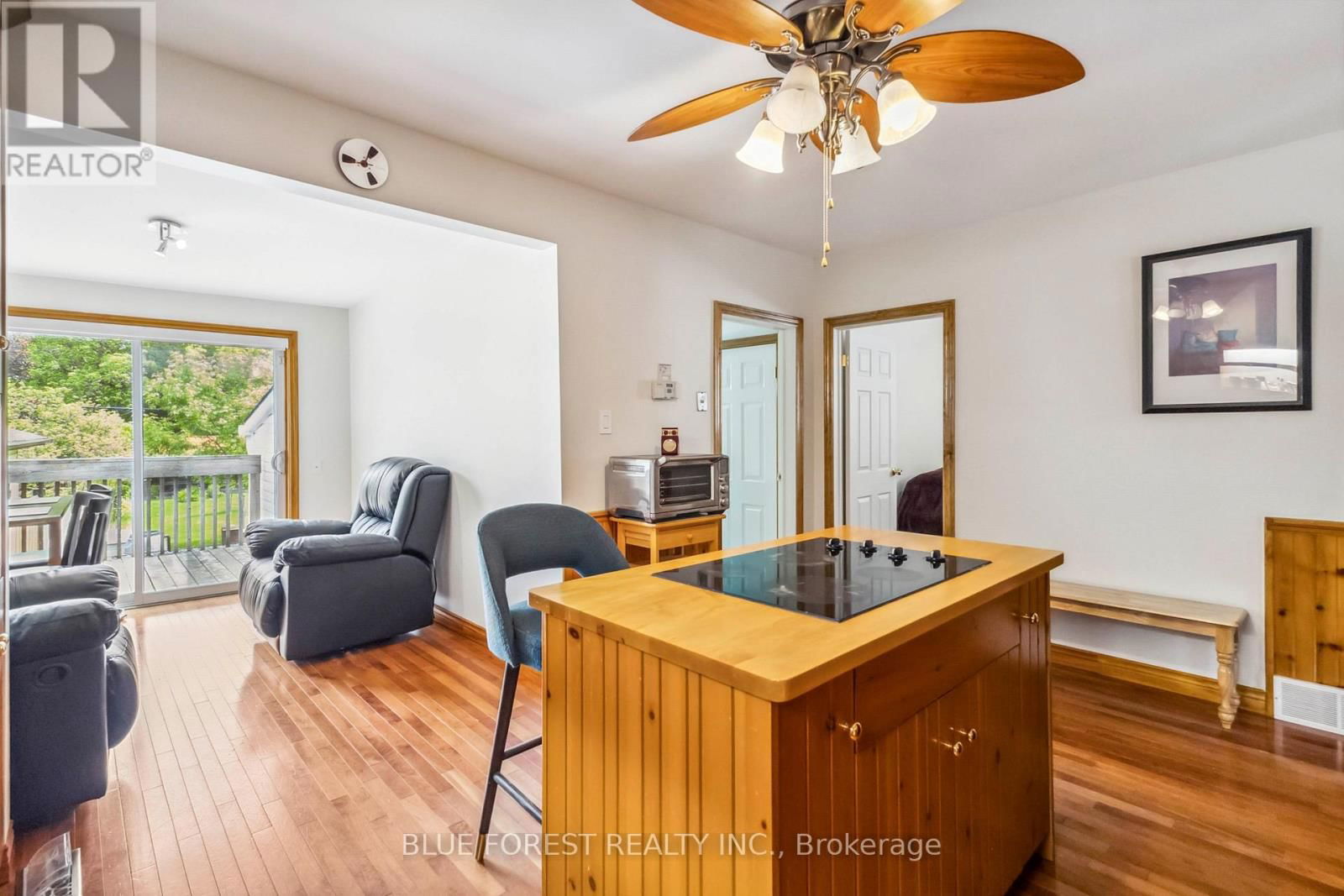 140 EMERSON AVENUE Image 17