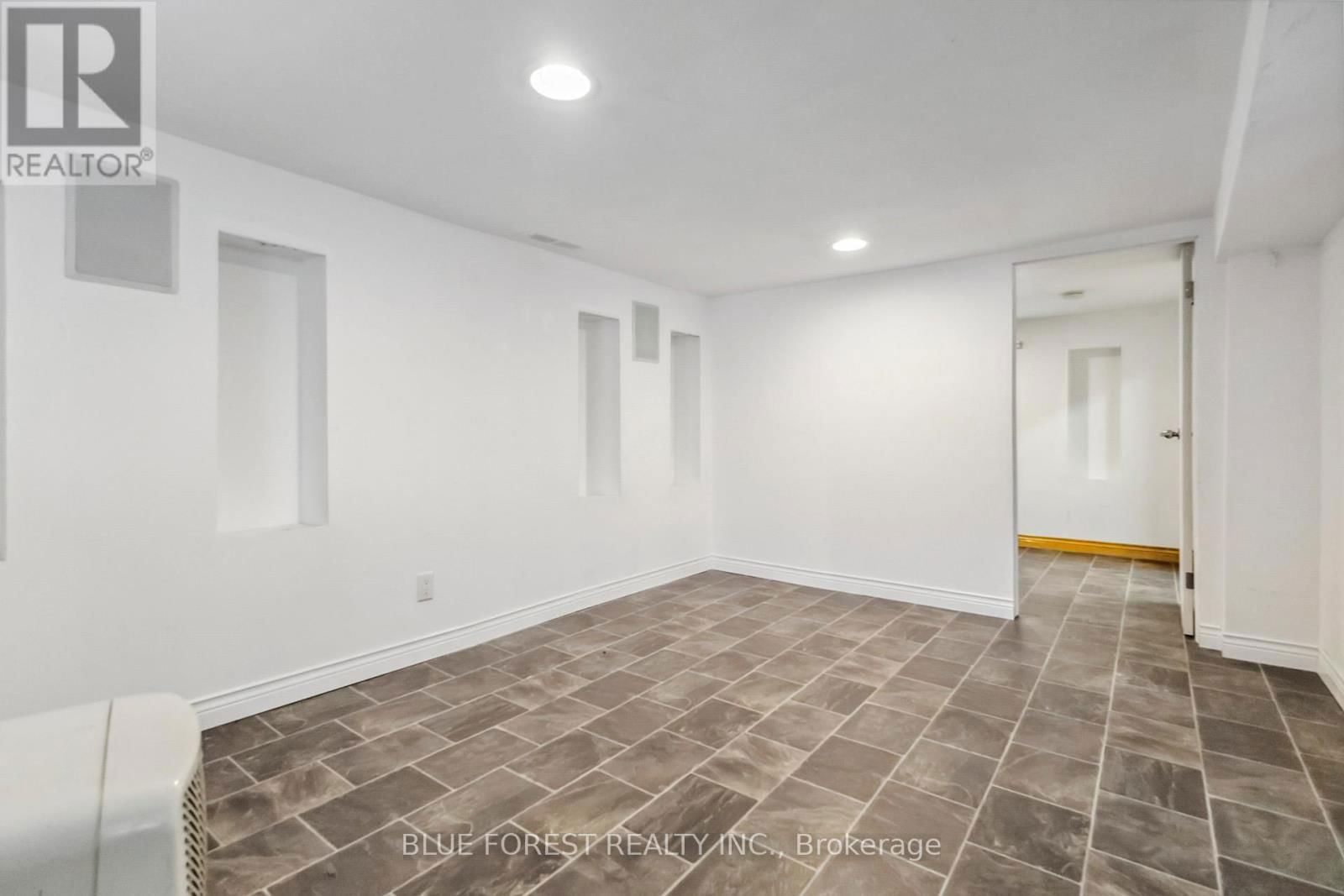 140 EMERSON AVENUE Image 30
