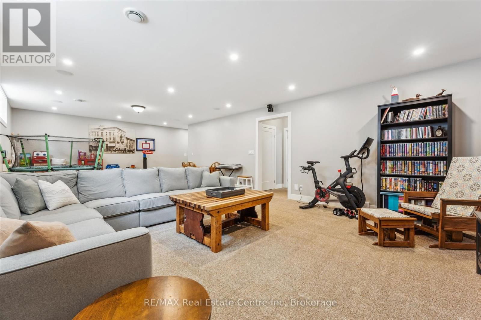 91 GERBER DRIVE Image 33