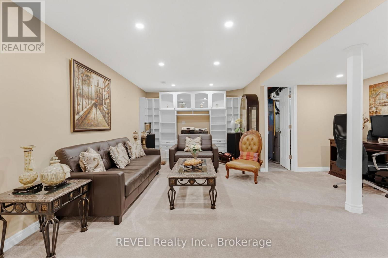 181 HETRAM COURT Image 25
