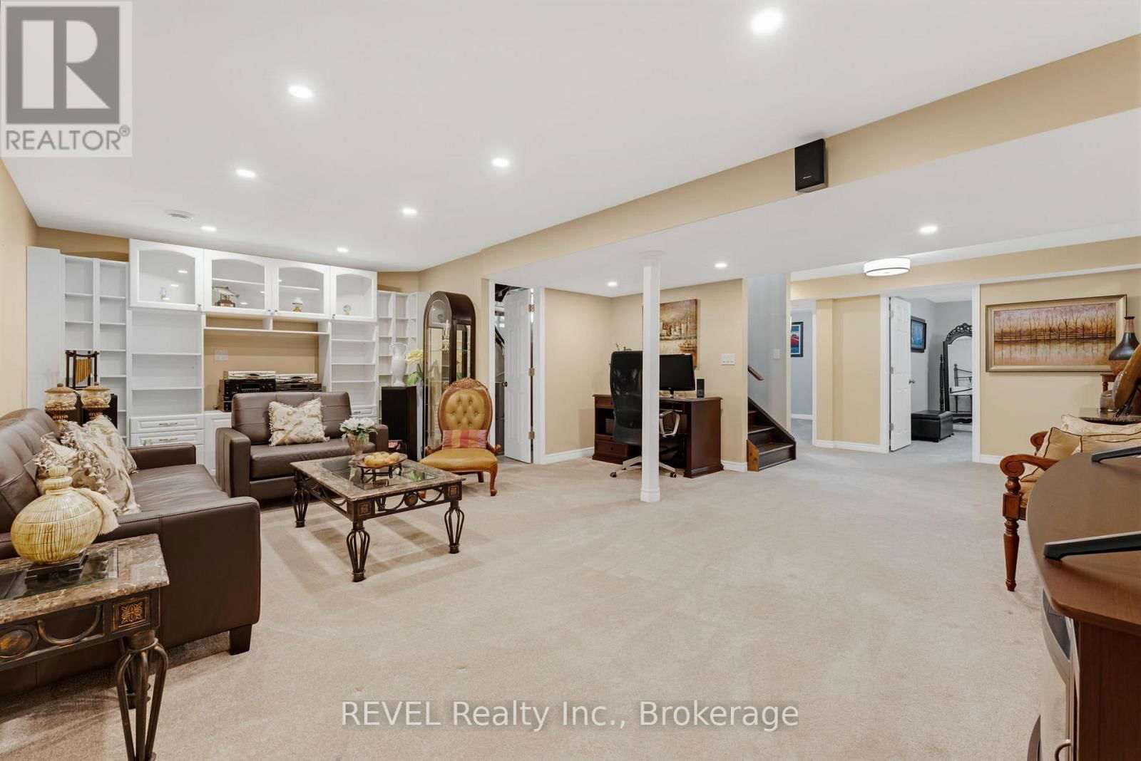 181 HETRAM COURT Image 26