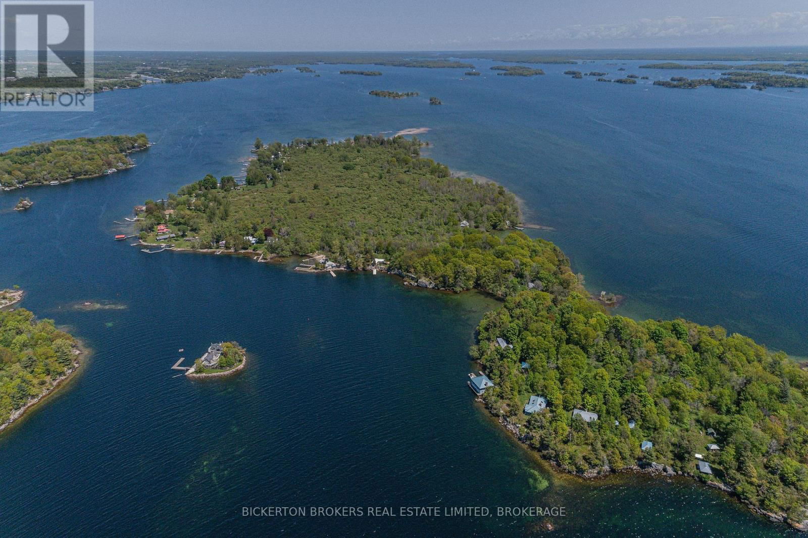 16 HAY ISLAND Image 49