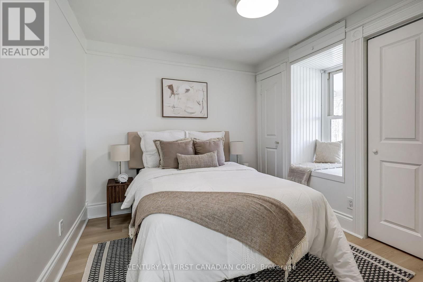 821 QUEENS AVENUE Image 26