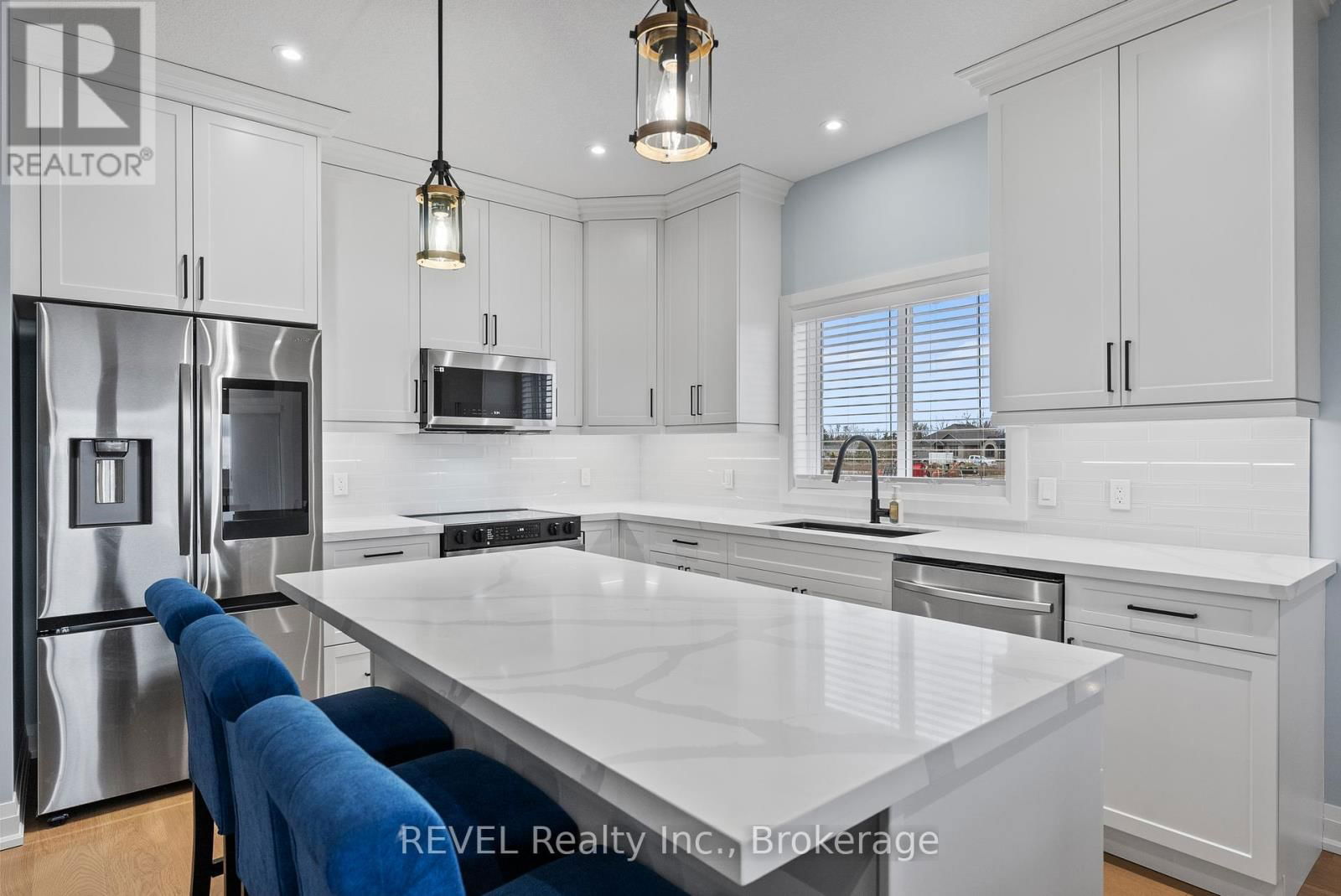 151 CRADDOCK BOULEVARD Image 14