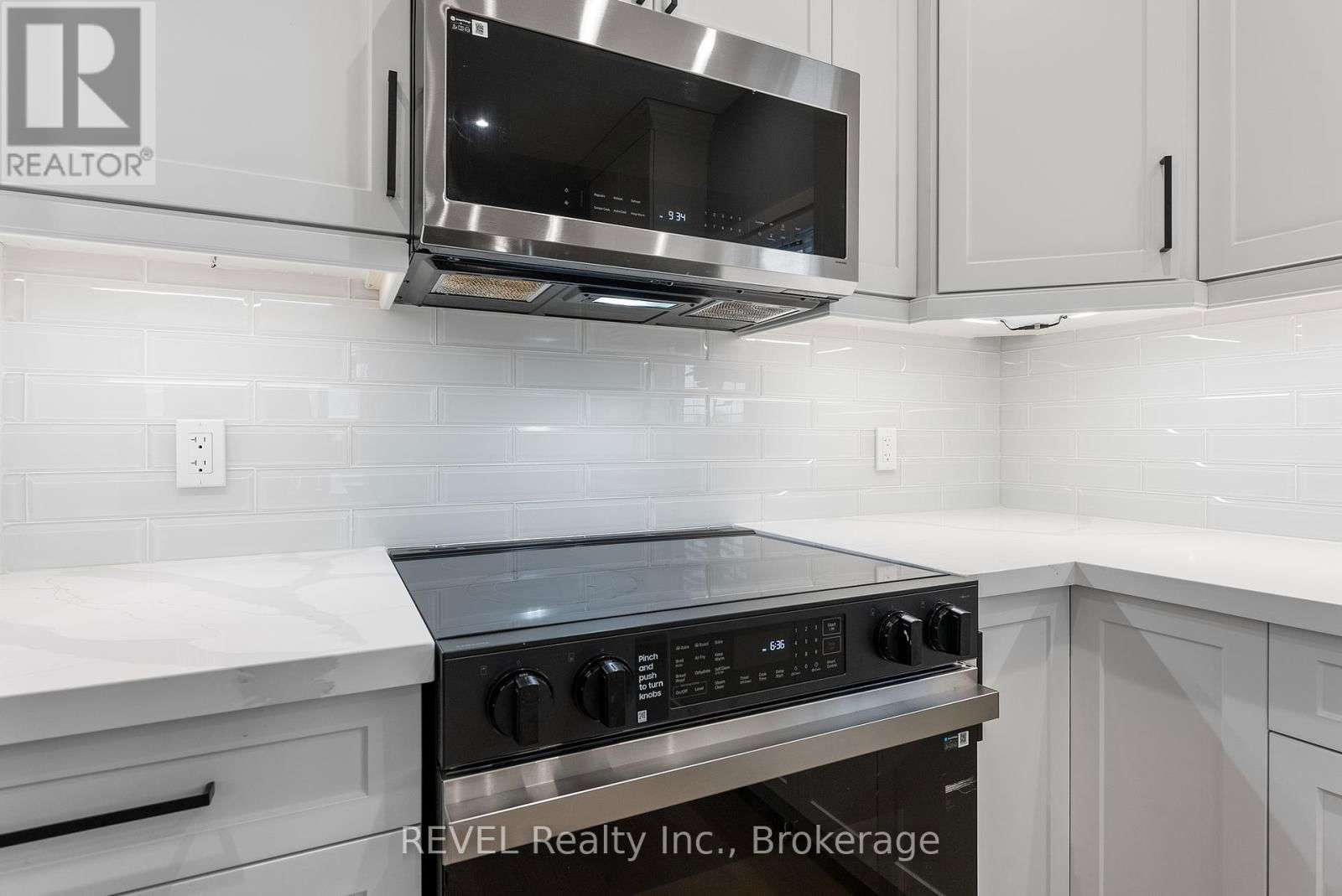 151 CRADDOCK BOULEVARD Image 16
