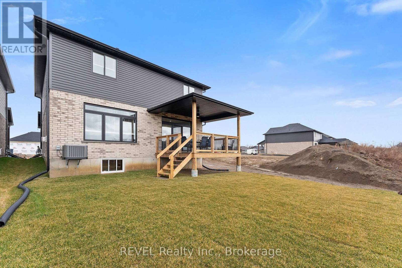 151 CRADDOCK BOULEVARD Image 38