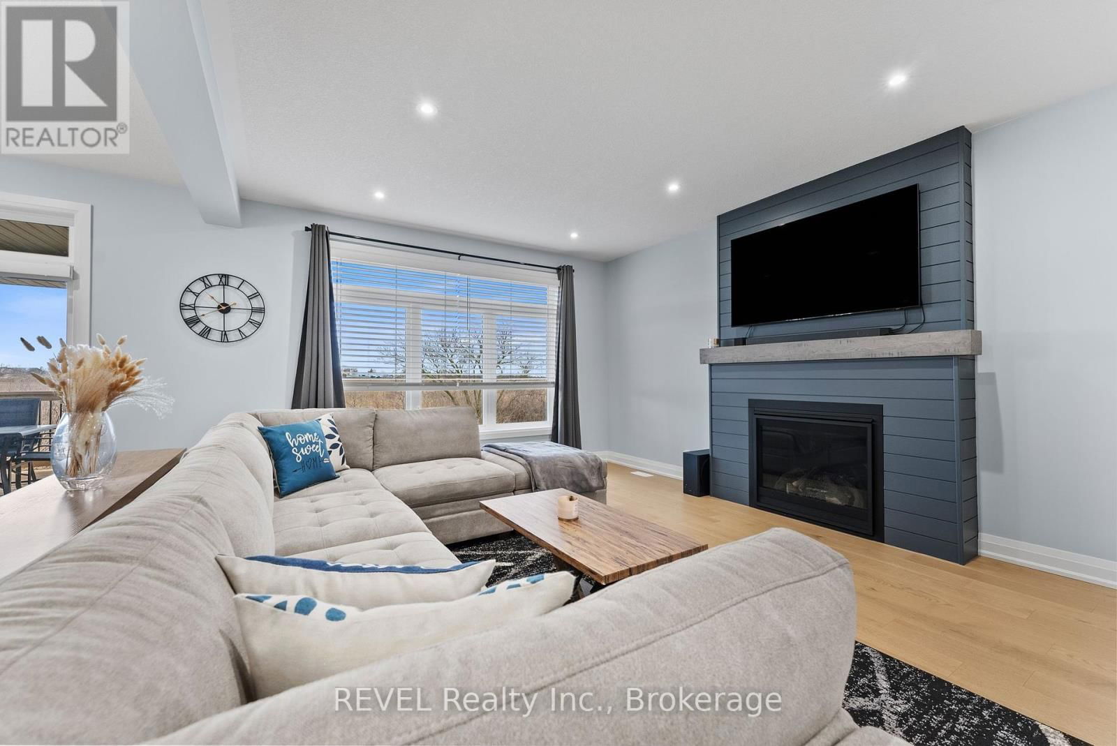 151 CRADDOCK BOULEVARD Image 8