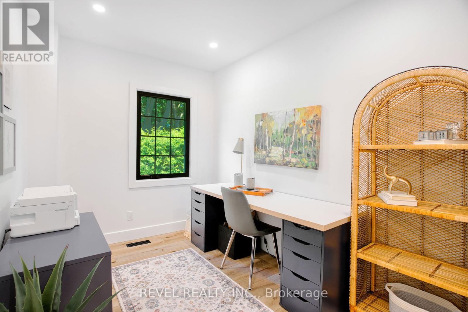 793 GREEN LANE Image 17