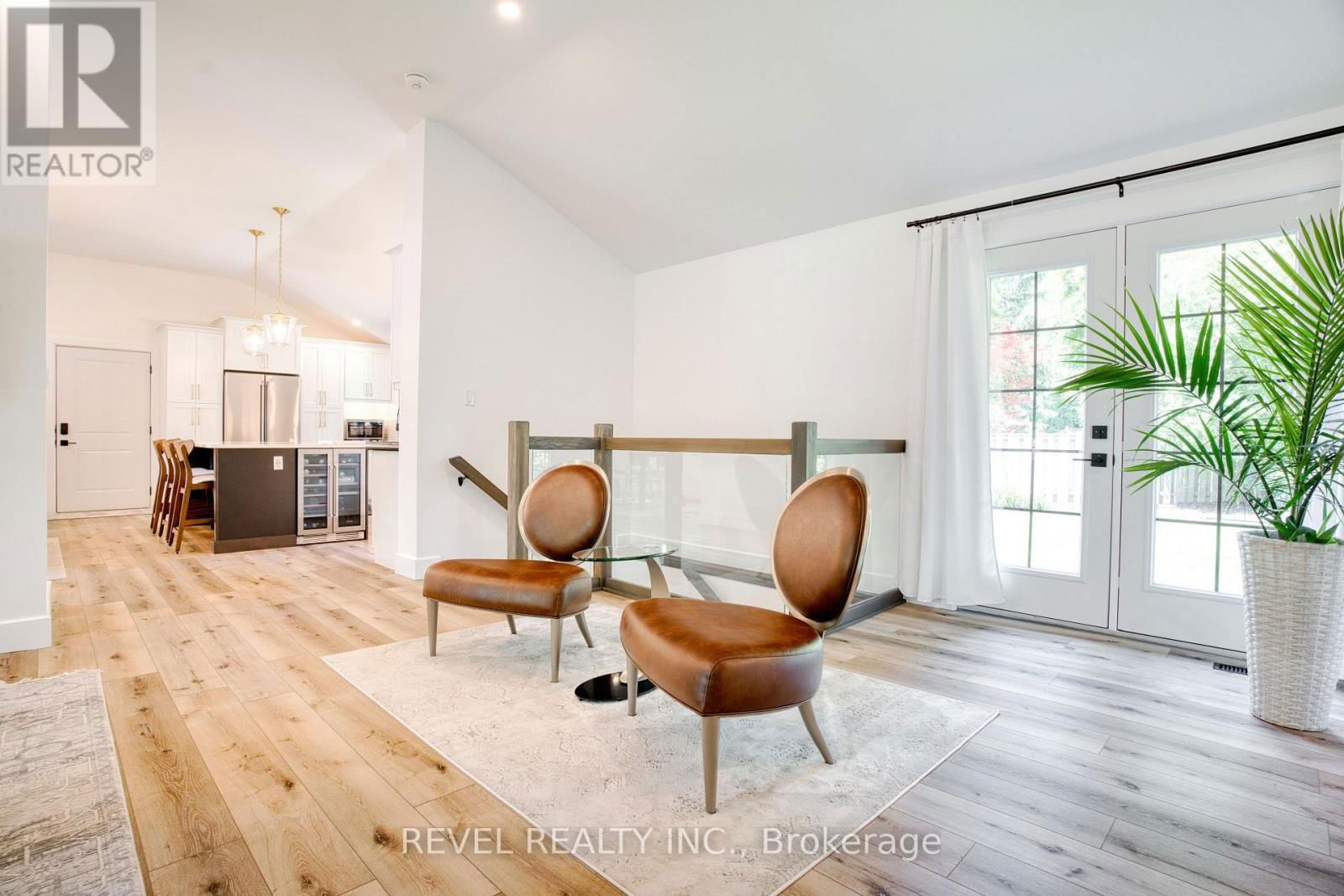 793 GREEN LANE Image 23