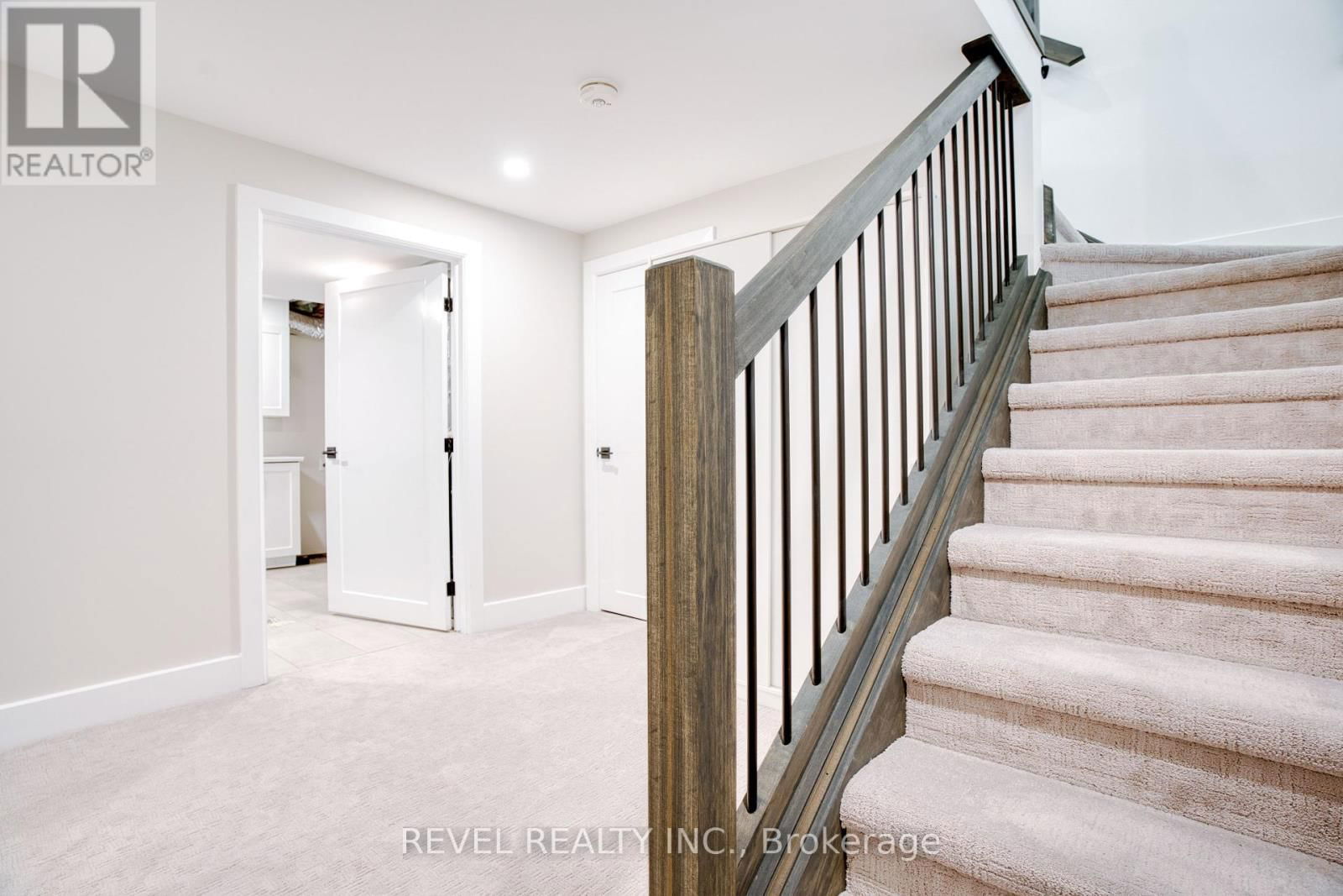 793 GREEN LANE Image 24