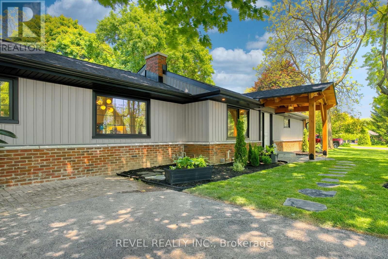 793 GREEN LANE Image 4