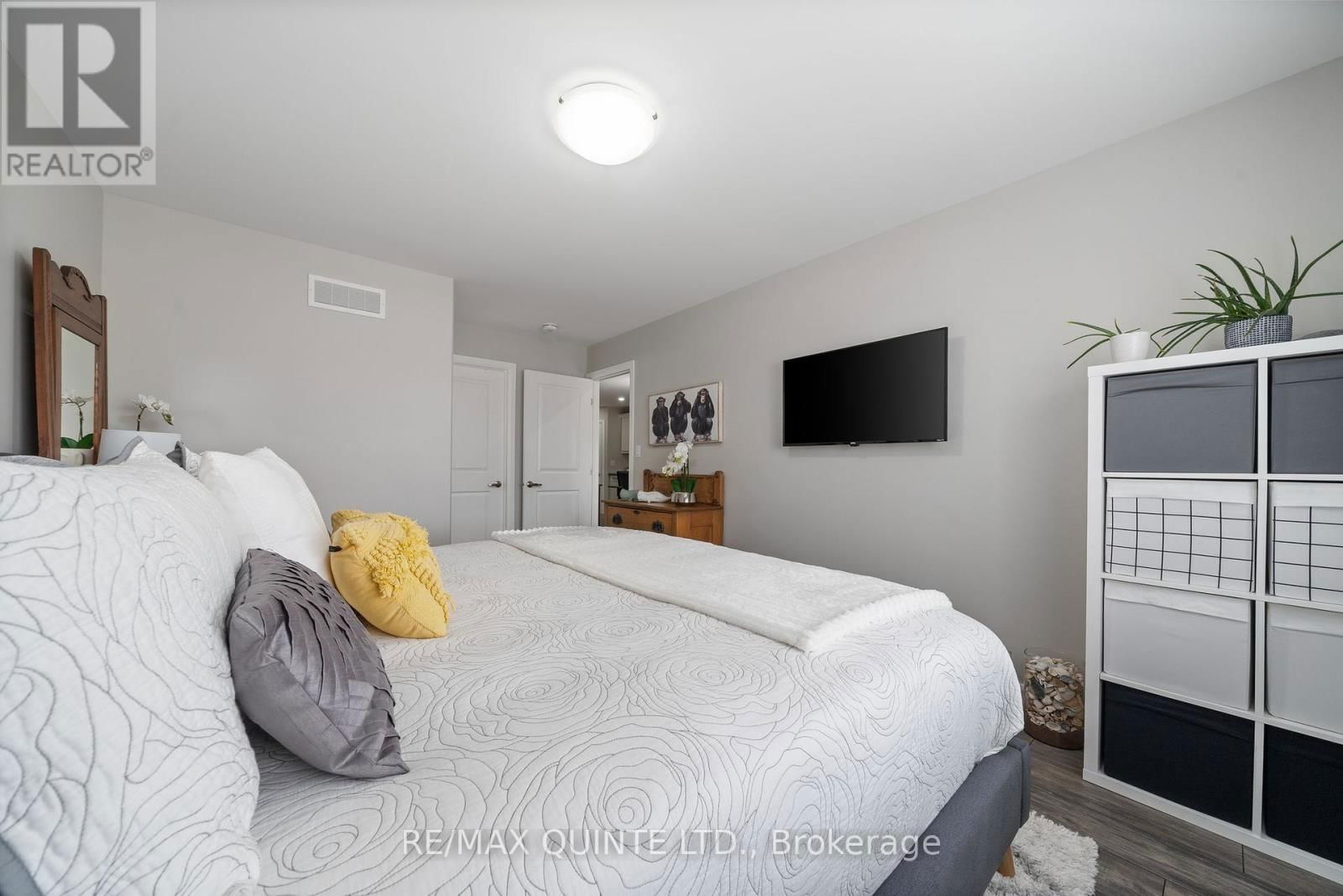 69 DEWAL PLACE Image 18