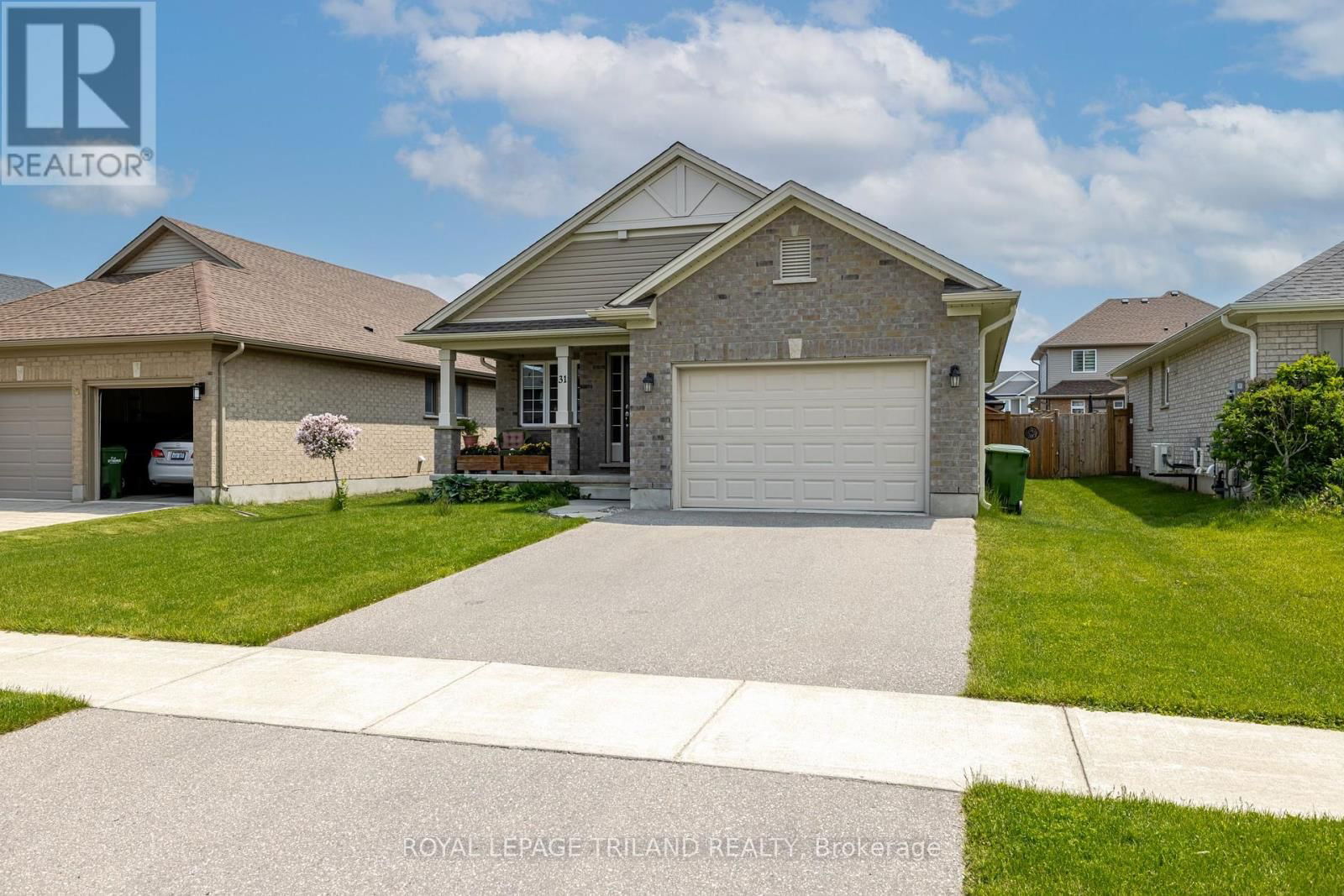 31 ACORN TRAIL Image 2