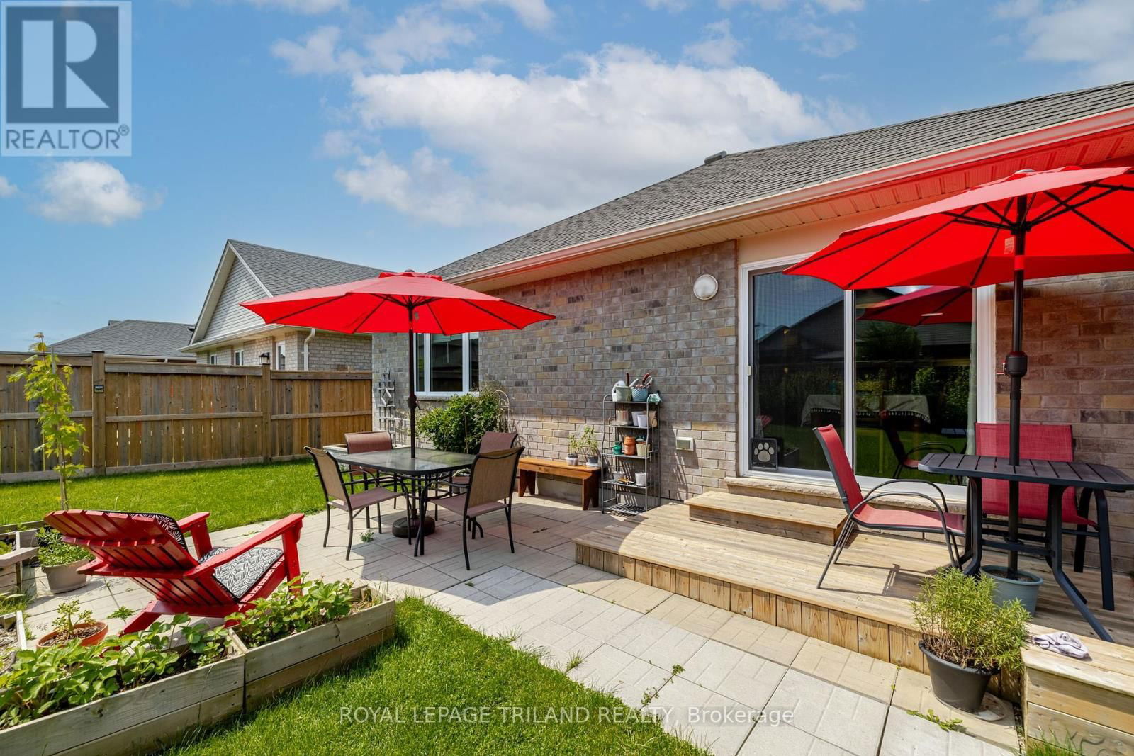 31 ACORN TRAIL Image 33