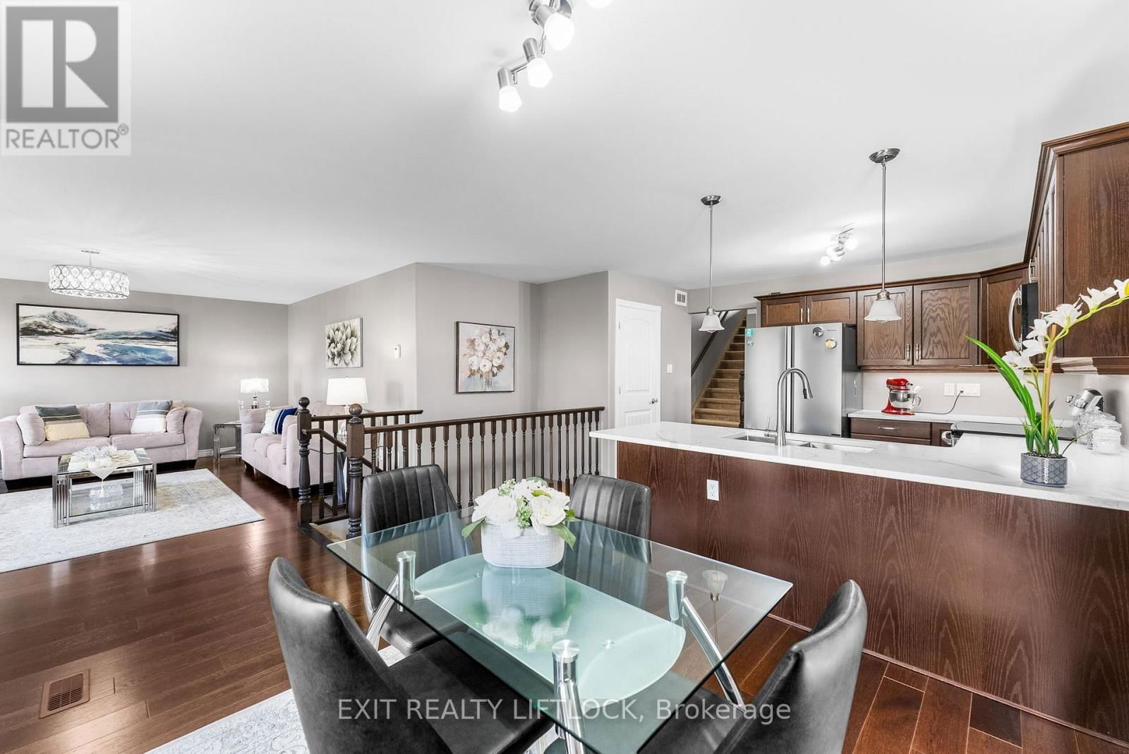 182 CHANDLER CRESCENT Image 17