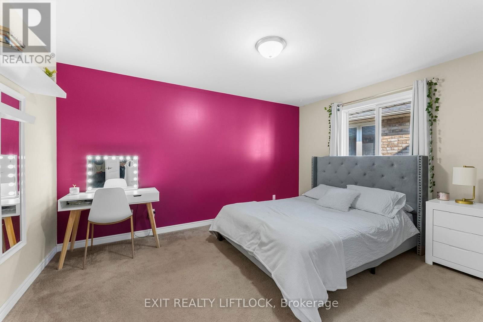 182 CHANDLER CRESCENT Image 21