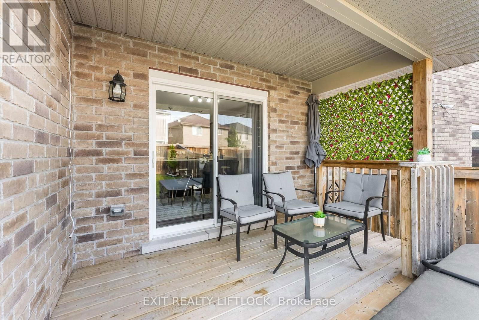 182 CHANDLER CRESCENT Image 44