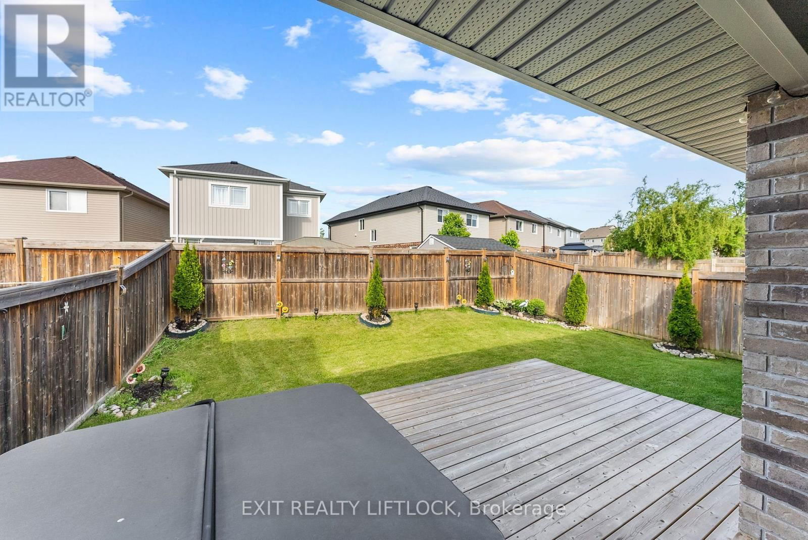 182 CHANDLER CRESCENT Image 45