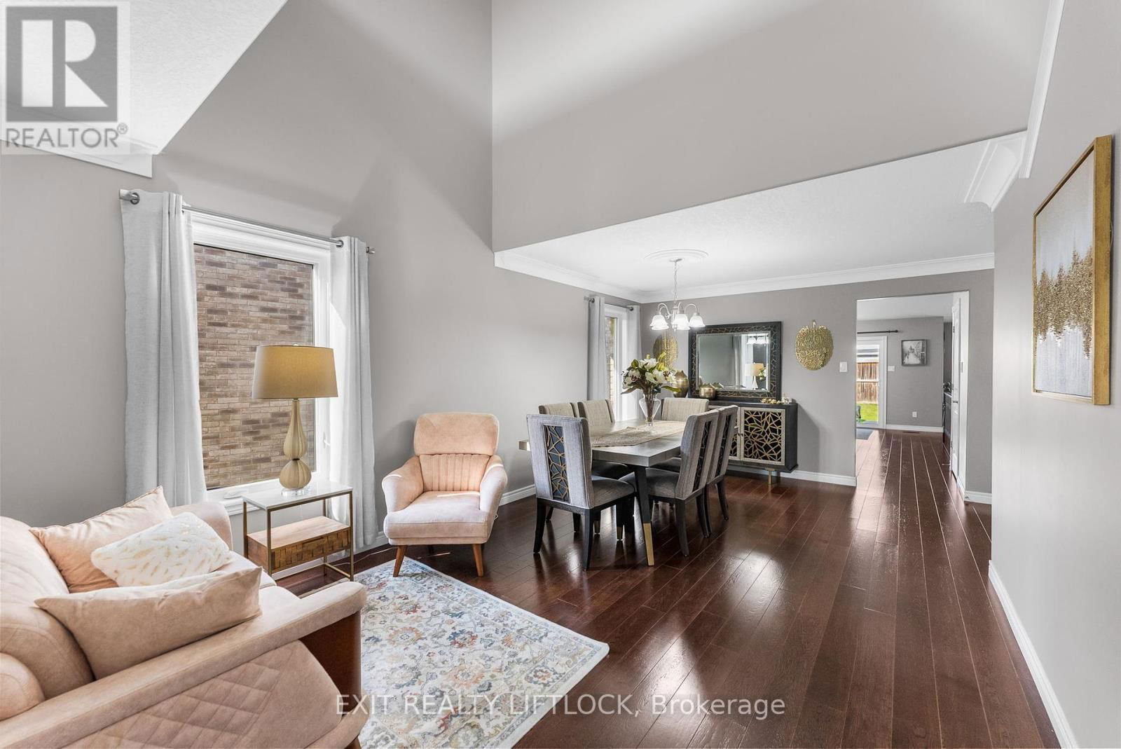182 CHANDLER CRESCENT Image 6