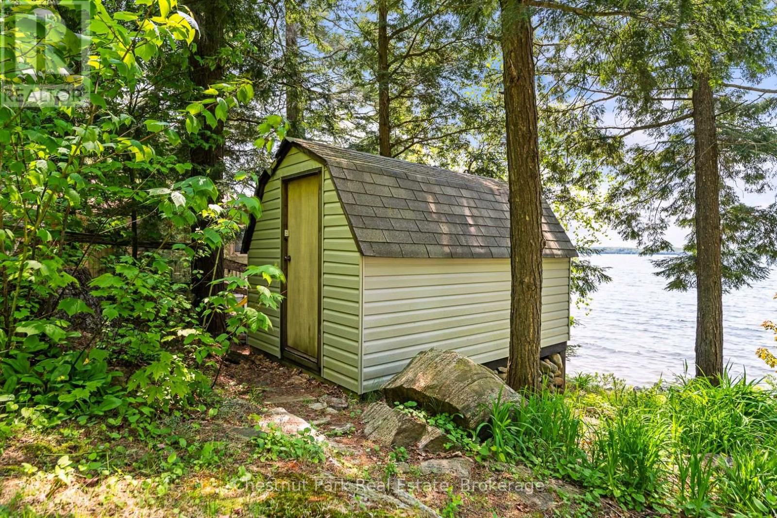 199 LONG POINT ROAD Image 30