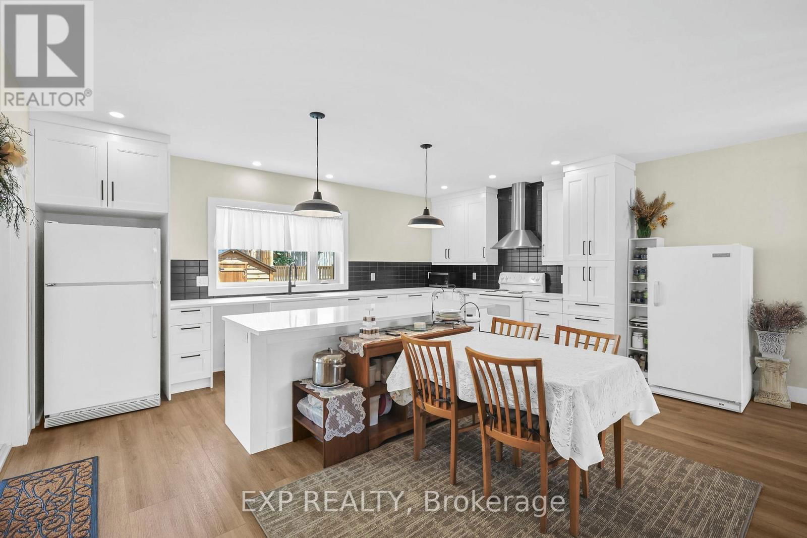 117 CHURCHILL PARK ROAD Image 11