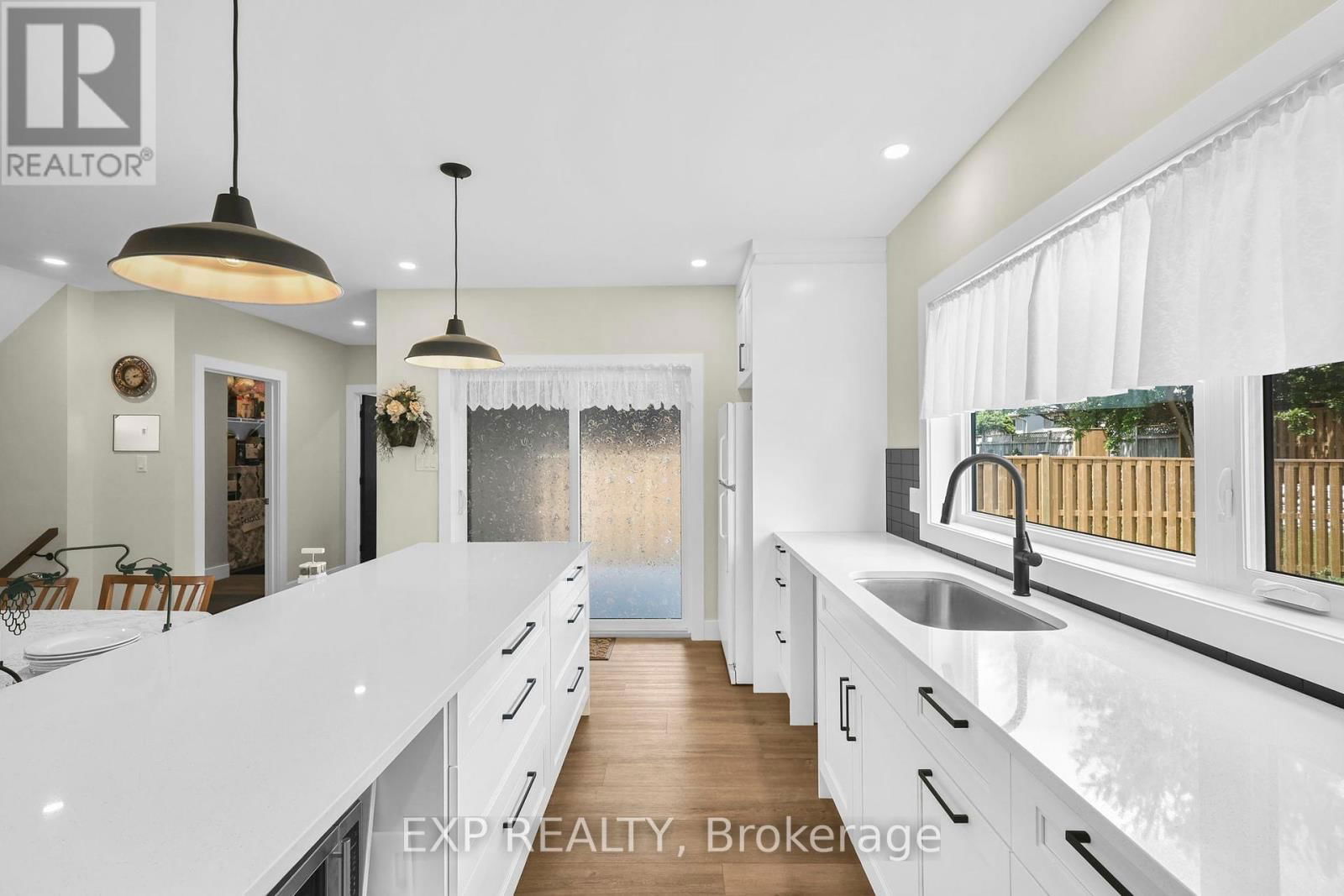 117 CHURCHILL PARK ROAD Image 16