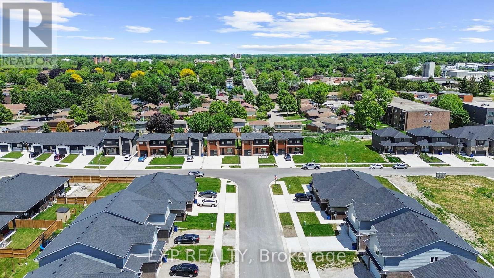 117 CHURCHILL PARK ROAD Image 44